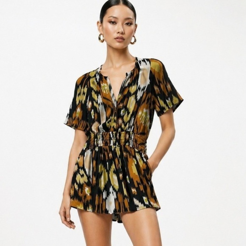 Anthropologie Somerset Ikat Print Romper Bronze Black Smocked Waist XS NEW